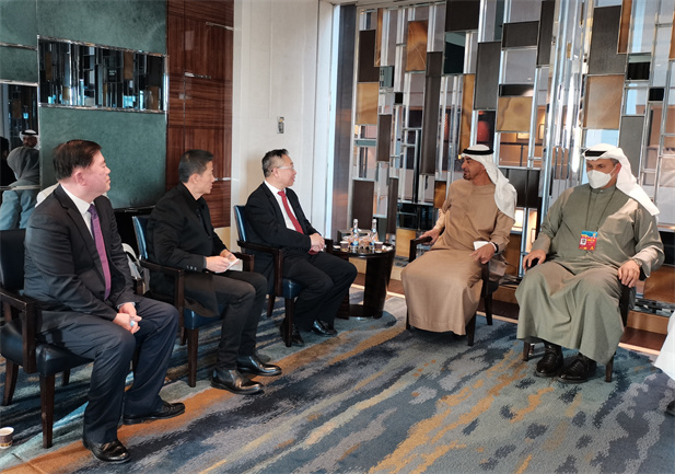 2022年2月5日，來華出席北京2022 年冬奧會開幕式的阿聯(lián)酋阿布扎比王儲穆罕默德在北京會見了國藥集團董事長劉敬楨一行，并對國藥集團在阿處于困難時期給予的寶貴支持表示感謝.jpg