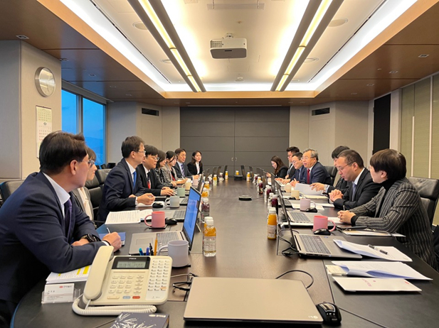 2023年12月19日至21日，劉敬楨一行與韓美藥品社長林珠賢、CEO樸宰賢等進行座談交流.jpg